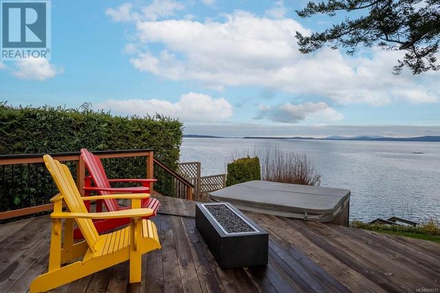 4935 Cordova Bay Rd, House detached with 6 bedrooms, 4 bathrooms and 6 parking in Saanich BC | Image 35