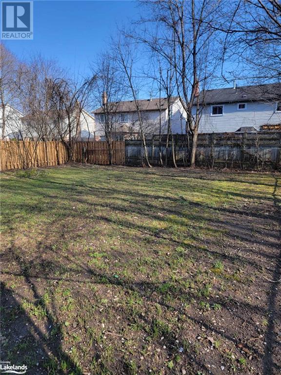 381 Mississaga Street W, House detached with 3 bedrooms, 2 bathrooms and 2 parking in Orillia ON | Image 30