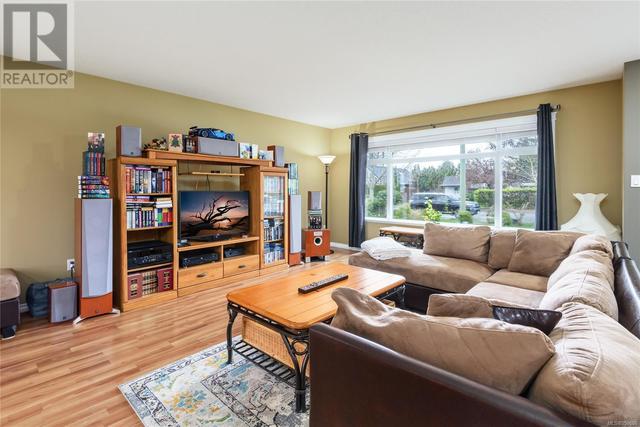 2856 Muir Rd, House detached with 3 bedrooms, 2 bathrooms and 4 parking in Courtenay BC | Image 10