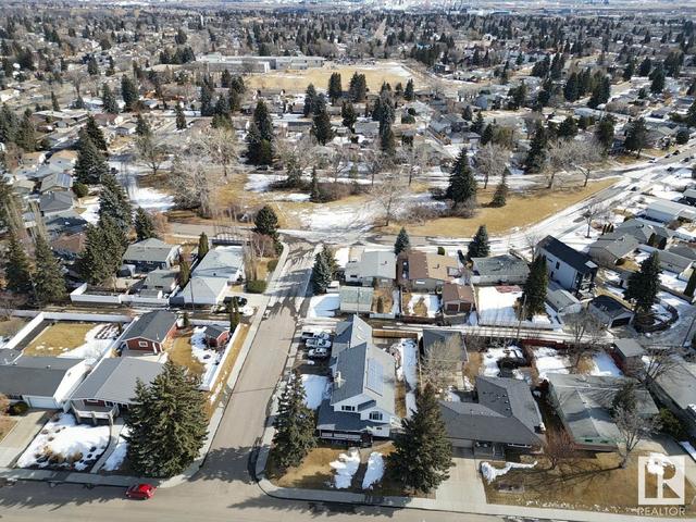 10415 Fulton Dr Nw, House detached with 5 bedrooms, 2 bathrooms and null parking in Edmonton AB | Image 42