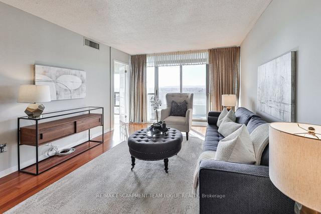 809 - 5070 Pinedale Ave, Condo with 2 bedrooms, 2 bathrooms and 1 parking in Burlington ON | Image 2