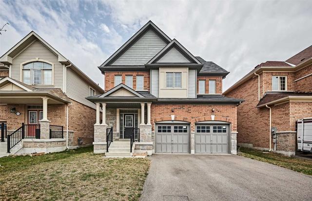 82 Mcroberts Cres, House detached with 5 bedrooms, 5 bathrooms and 6 parking in Clarington ON | Image 1
