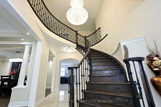 8 Nelly Crt, House detached with 5 bedrooms, 7 bathrooms and 7 parking in Brampton ON | Image 11