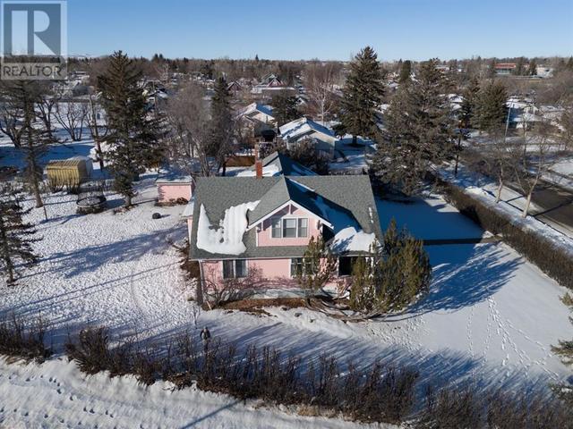 4309 2 Street, House detached with 5 bedrooms, 1 bathrooms and 4 parking in Claresholm AB | Image 6