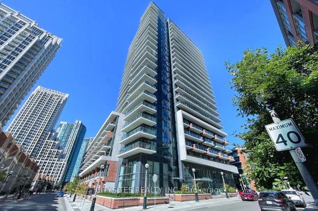 1706 - 38 Iannuzzi St N, Condo with 2 bedrooms, 2 bathrooms and 1 parking in Toronto ON | Image 1
