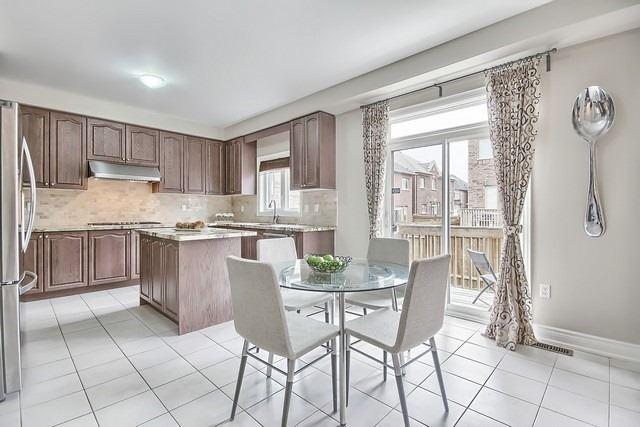 86 William Bartlett Dr, House detached with 4 bedrooms, 4 bathrooms and 6 parking in Markham ON | Image 8