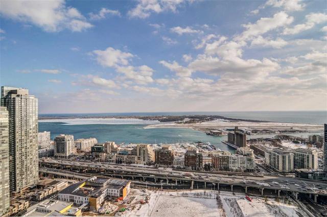 Ph08 - 15 Iceboat Terr, Condo with 2 bedrooms, 3 bathrooms and 2 parking in Toronto ON | Image 10