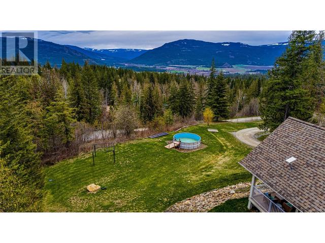 414 Gunter Ellison Road, House detached with 3 bedrooms, 2 bathrooms and 1 parking in North Okanagan F BC | Image 7