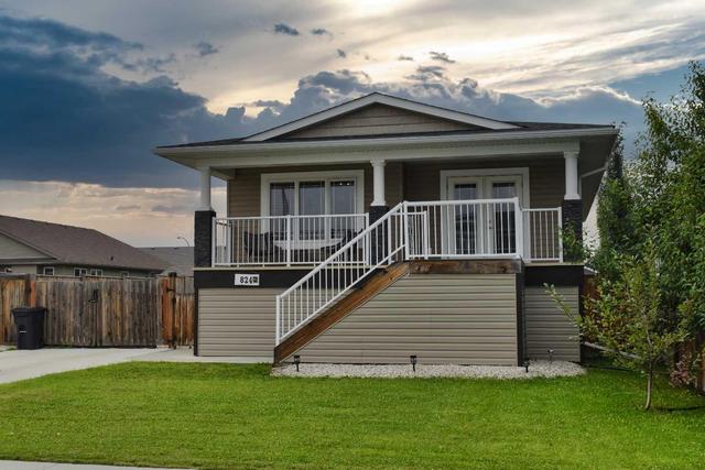 824 11 Street Se, House detached with 2 bedrooms, 2 bathrooms and 2 parking in Slave Lake AB | Image 1