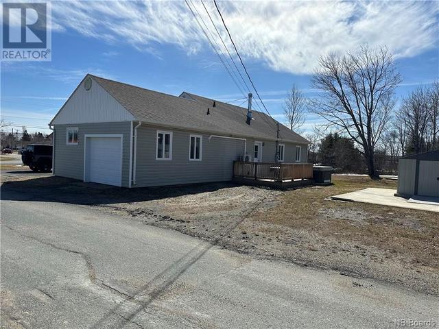 229 Rue Emile, House detached with 3 bedrooms, 1 bathrooms and null parking in Beresford NB | Image 11