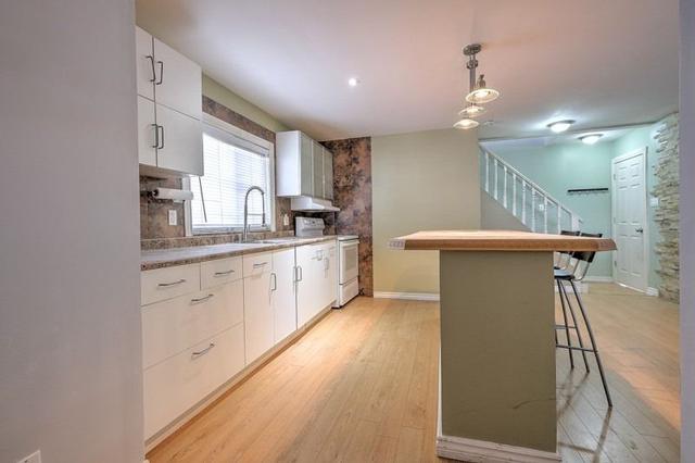 704 Jane St, House detached with 2 bedrooms, 3 bathrooms and 0 parking in Toronto ON | Image 28