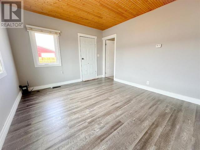 504 1a Avenue E, House detached with 2 bedrooms, 1 bathrooms and 2 parking in Brooks AB | Image 11