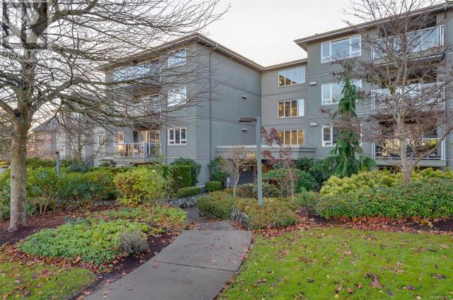 307 - 951 Topaz Ave, Condo with 2 bedrooms, 2 bathrooms and 1 parking in Victoria BC | Image 30