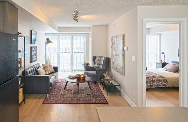 820 - 570 Bay St, Condo with 1 bedrooms, 1 bathrooms and 1 parking in Toronto ON | Image 13