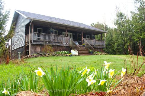 33 Little Cove Rd, Northern Bruce Peninsula, ON, N0H2R0 | Card Image