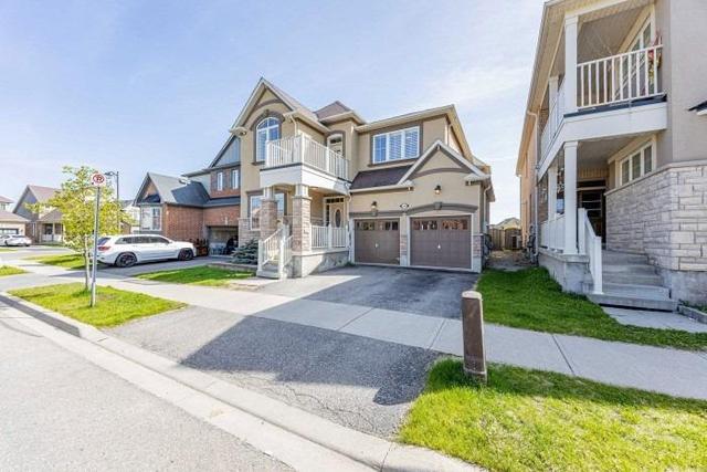 429 Gooch Cres, House detached with 4 bedrooms, 3 bathrooms and 4 parking in Milton ON | Image 1
