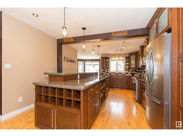 414 Ormsby Rd W Nw, House detached with 3 bedrooms, 3 bathrooms and null parking in Edmonton AB | Image 12