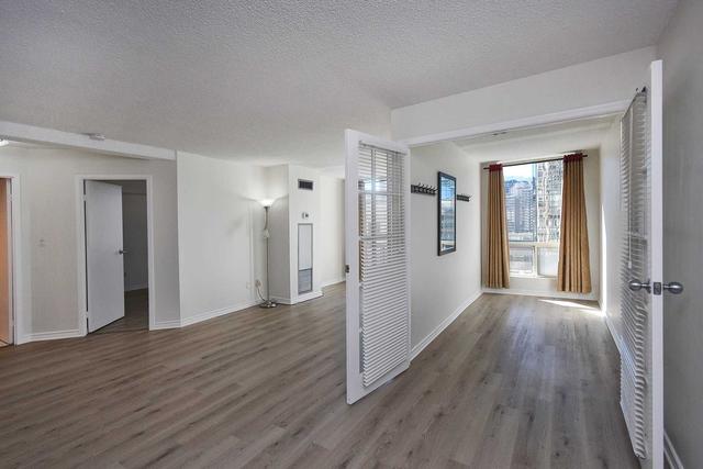 1203 - 25 Grenville St, Condo with 1 bedrooms, 1 bathrooms and 0 parking in Toronto ON | Image 7