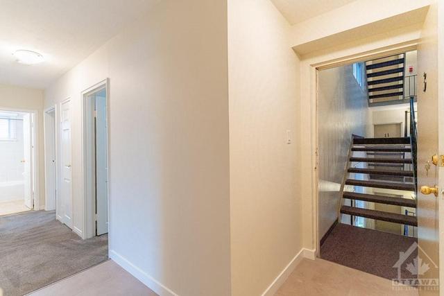 3 - 270 Beechwood Avenue, Condo with 2 bedrooms, 1 bathrooms and 1 parking in Ottawa ON | Image 4