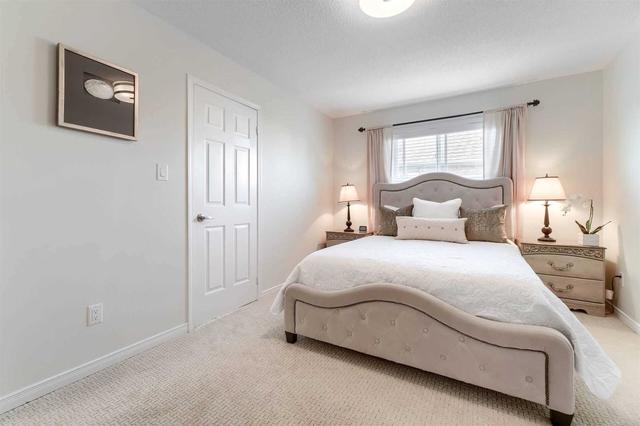31 Milkweed Cres, House semidetached with 3 bedrooms, 2 bathrooms and 3 parking in Brampton ON | Image 13