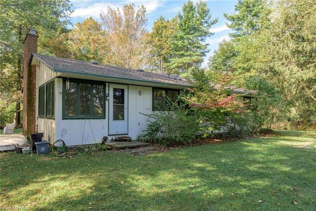 297 Pt Abino Road South Road, House detached with 3 bedrooms, 1 bathrooms and 7 parking in Fort Erie ON | Image 1