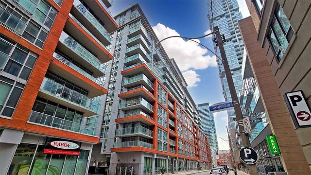 lph25 - 21 Nelson St, Condo with 1 bedrooms, 2 bathrooms and 2 parking in Toronto ON | Image 5