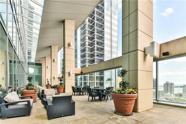 4102 - 183 Wellington St W, Condo with 2 bedrooms, 2 bathrooms and 1 parking in Toronto ON | Image 15