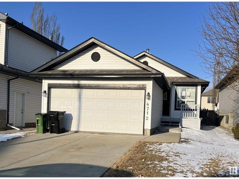 4712 202 St Nw, House detached with 2 bedrooms, 1 bathrooms and 4 parking in Edmonton AB | Card Image