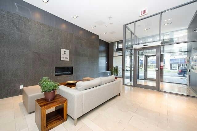504 - 1940 Ironstone Dr, Condo with 2 bedrooms, 2 bathrooms and 2 parking in Burlington ON | Image 3