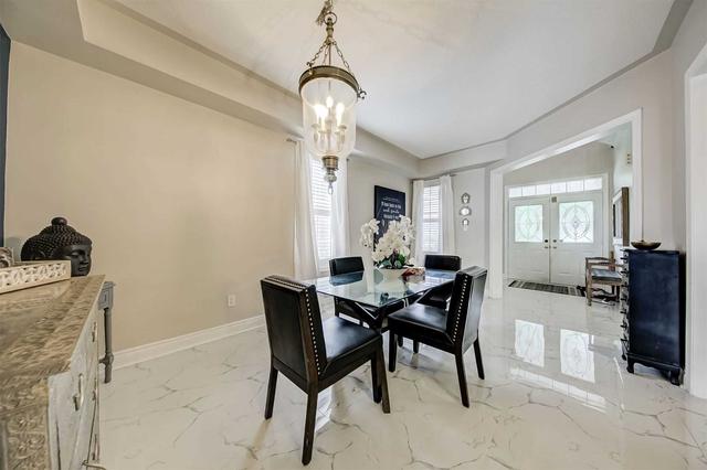 upper - 2542 Nichols Dr, House detached with 4 bedrooms, 3 bathrooms and 4 parking in Oakville ON | Image 3