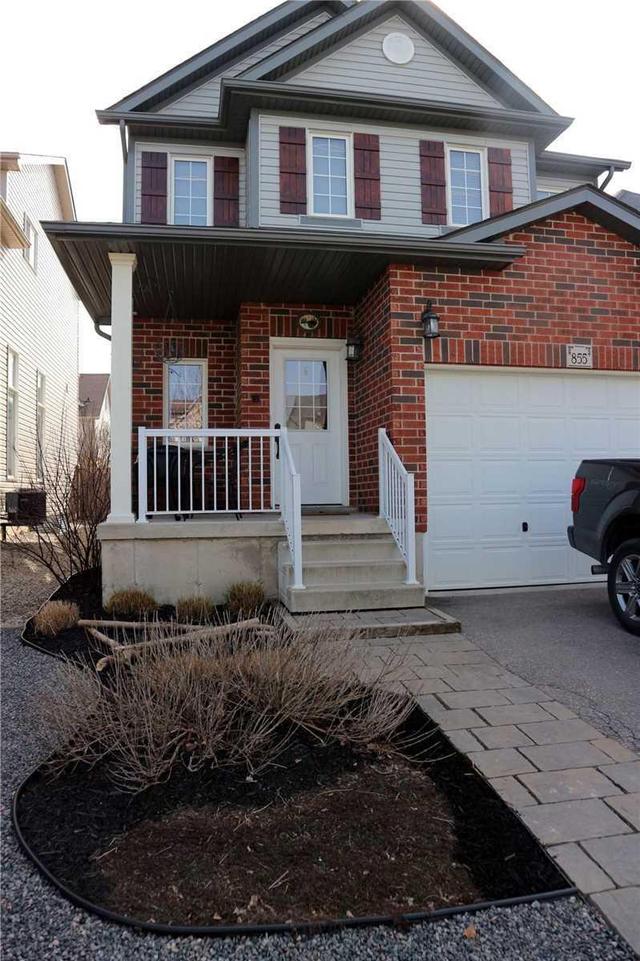 855 Laurelwood Dr, House detached with 3 bedrooms, 3 bathrooms and 2 parking in Waterloo ON | Image 2