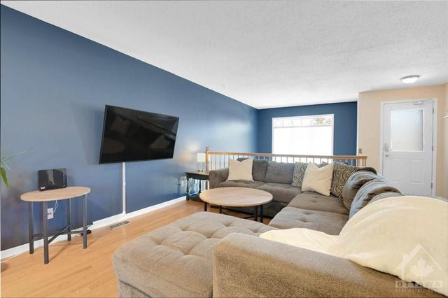14 Briston Private, House attached with 2 bedrooms, 2 bathrooms and 1 parking in Ottawa ON | Image 6