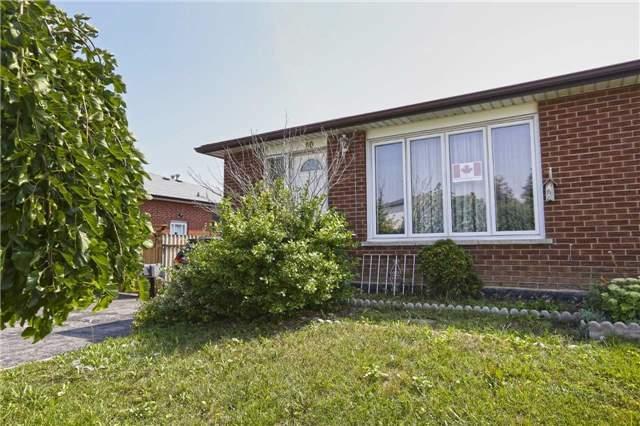 80 Earnscliffe Circ, House semidetached with 3 bedrooms, 1 bathrooms and 6 parking in Brampton ON | Image 2
