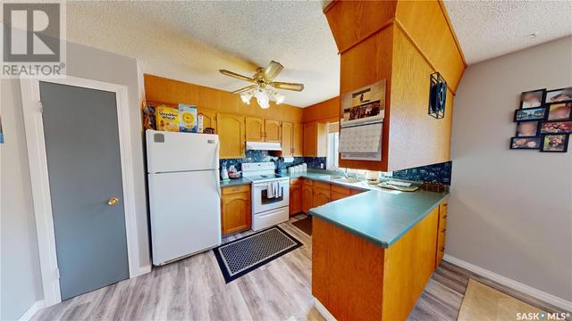 105 Dorchester Place, House detached with 3 bedrooms, 3 bathrooms and null parking in Moosomin SK | Image 6