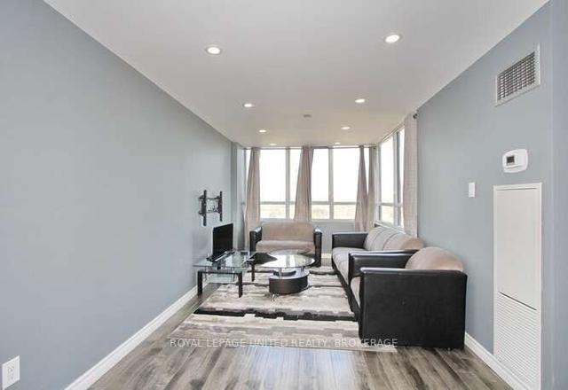 1407 - 100 County Crt, Condo with 2 bedrooms, 2 bathrooms and 1 parking in Brampton ON | Image 4