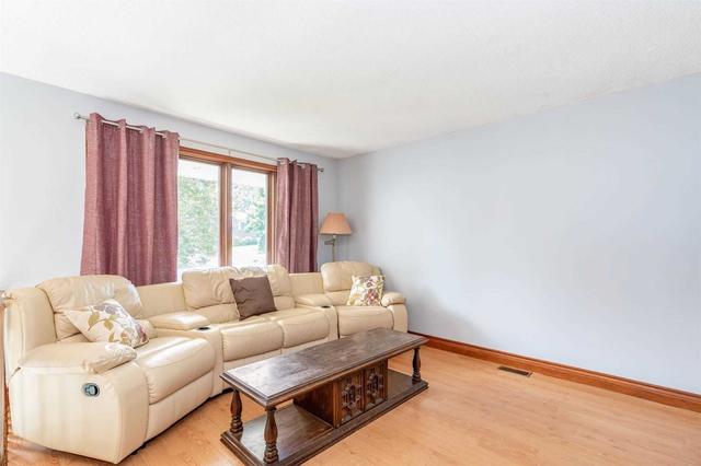 780 Birchwood Dr, House detached with 3 bedrooms, 2 bathrooms and 6 parking in Midland ON | Image 3