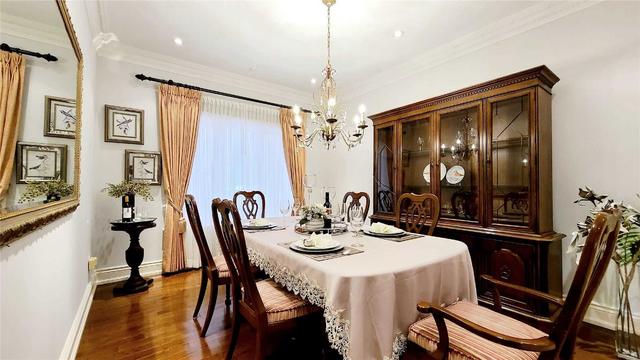 88 May Ave, House detached with 3 bedrooms, 4 bathrooms and 6 parking in Richmond Hill ON | Image 2