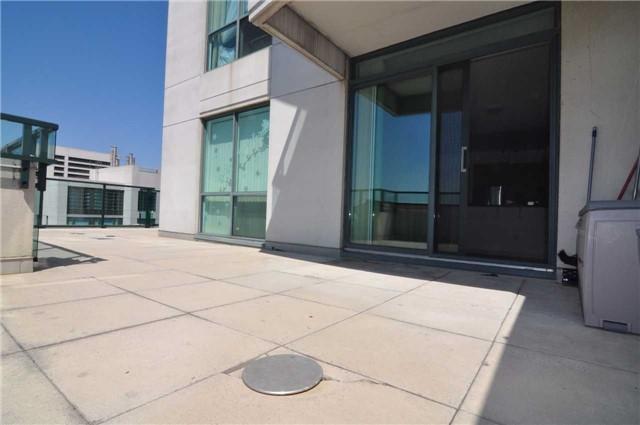 Lph3 - 7 Lorraine Dr, Condo with 3 bedrooms, 2 bathrooms and 1 parking in Toronto ON | Image 5