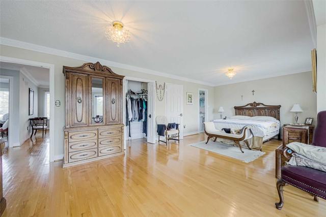 19 Tannery Crt, House detached with 4 bedrooms, 4 bathrooms and 9 parking in Richmond Hill ON | Image 30