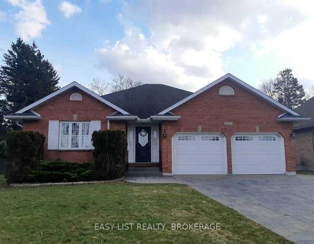 1070 Bernard Crt, House detached with 3 bedrooms, 3 bathrooms and 6 parking in Sarnia ON | Image 25