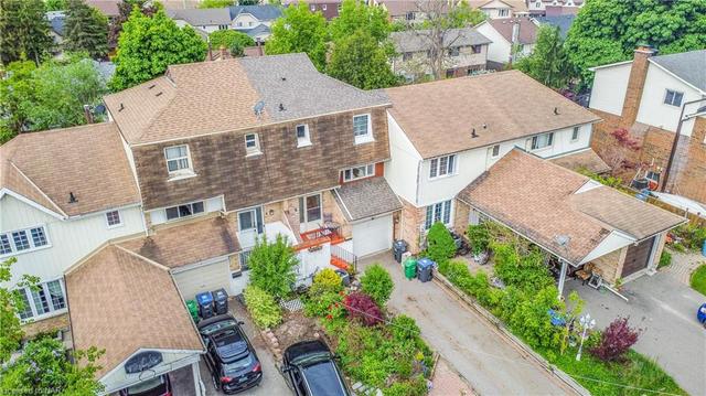 6 Chambers Court, House attached with 3 bedrooms, 1 bathrooms and 4 parking in Brampton ON | Image 36