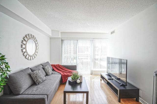 833 - 250 Wellington St W, Condo with 1 bedrooms, 1 bathrooms and 0 parking in Toronto ON | Image 12