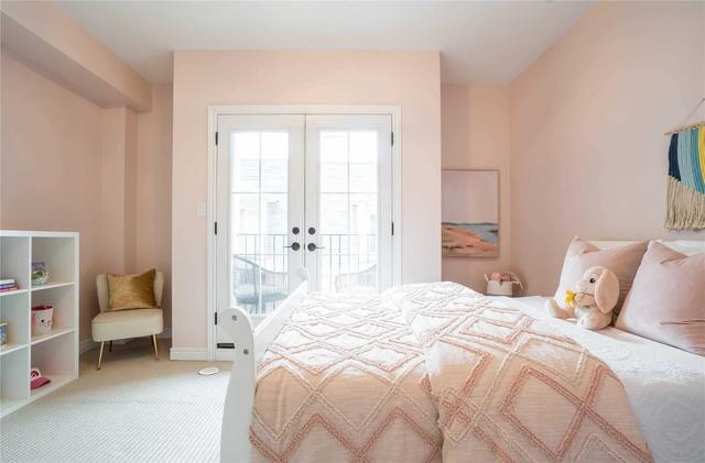 1449 Queen St E, House attached with 3 bedrooms, 3 bathrooms and 1 parking in Toronto ON | Image 19