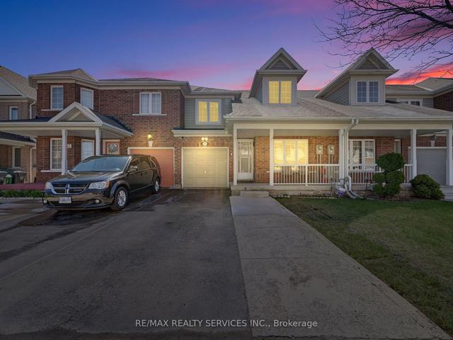 45 Tideland Dr, House attached with 3 bedrooms, 4 bathrooms and 4 parking in Brampton ON | Image 1