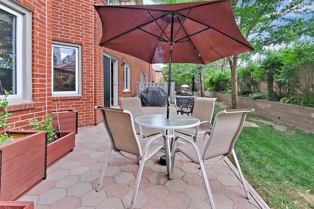 81 Beaumont Pl, Townhouse with 3 bedrooms, 3 bathrooms and 2 parking in Vaughan ON | Image 28