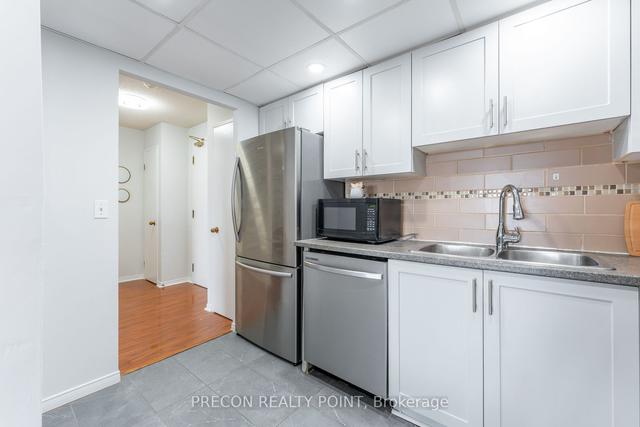 810 - 155 Hillcrest Ave, Condo with 2 bedrooms, 2 bathrooms and 1 parking in Mississauga ON | Image 7