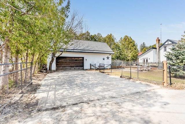 854 County Road 6 S, House detached with 3 bedrooms, 2 bathrooms and 8 parking in Tiny ON | Image 21