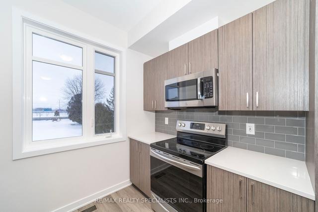 535 Lourmarin Pt, House attached with 2 bedrooms, 2 bathrooms and 2 parking in Ottawa ON | Image 7