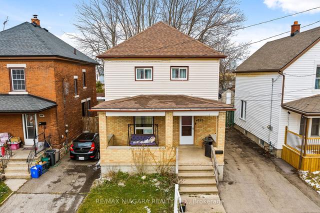 4855 Maple St, House detached with 3 bedrooms, 2 bathrooms and 2 parking in Niagara Falls ON | Image 23