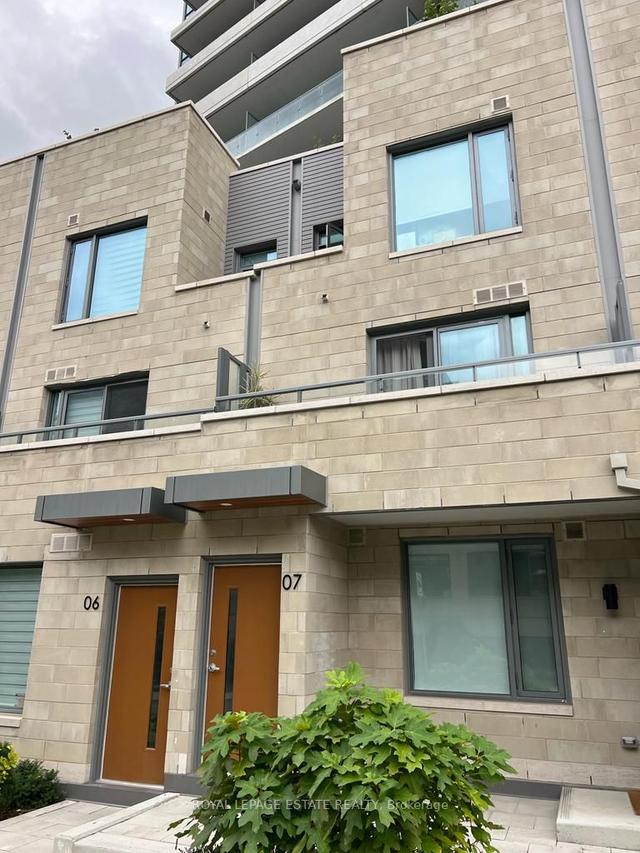 th7 - 175 Pears Ave, Townhouse with 2 bedrooms, 2 bathrooms and 1 parking in Toronto ON | Image 1